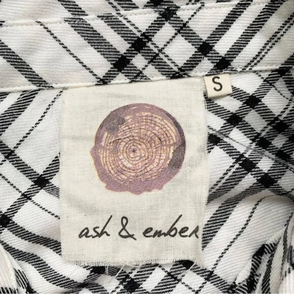 Anthropologie Ash and Ember Button Down Shirt Flannel Plaid White Size Small - Picture 14 of 15